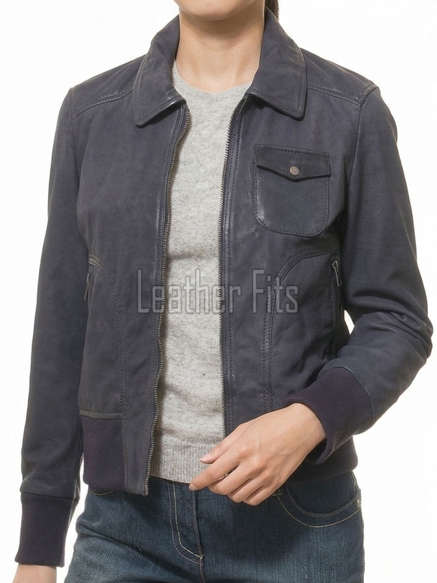 Pristine Navy Blue Leather Bomber Jacket - Women's Classic Fold Collar Utility Pocket Ribbed Knit Trim Sporty Heritage Aviators Apparel