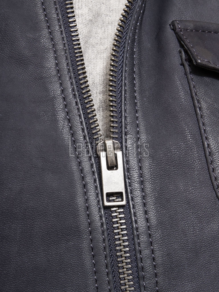 Pristine Navy Blue Leather Bomber Jacket - Women's Classic Fold Collar Utility Pocket Ribbed Knit Trim Sporty Heritage Aviators Apparel